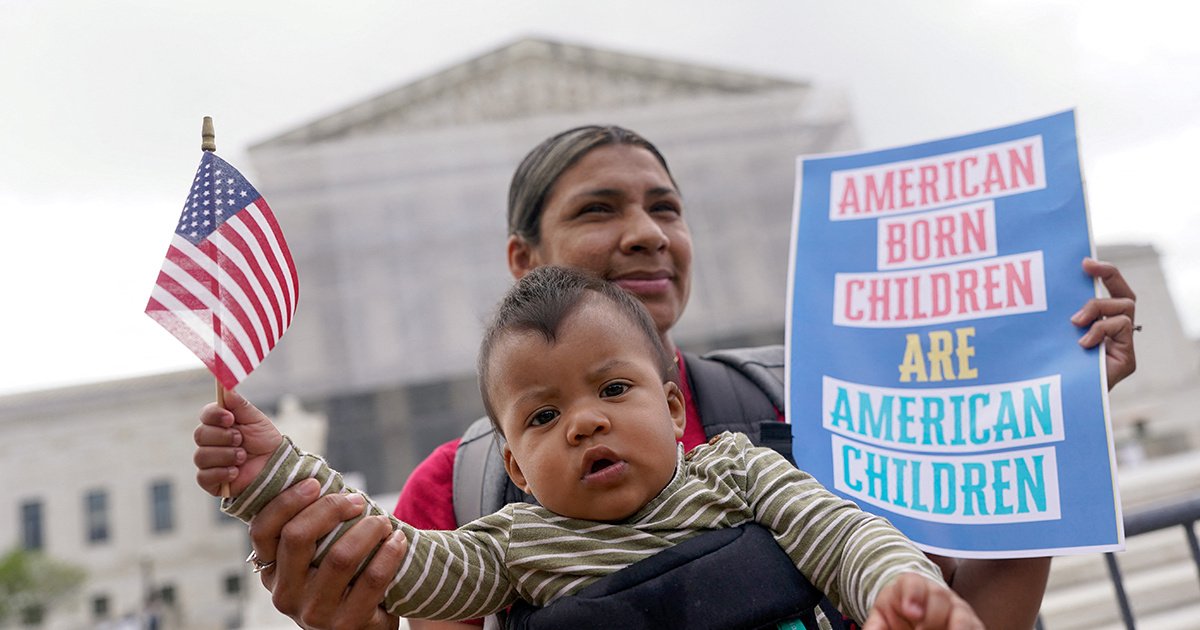 Judge Blocks Trump’s Birthright Citizenship Executive Order