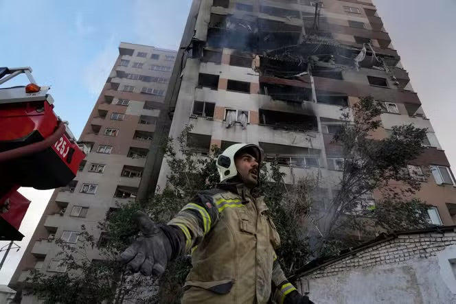 Israel Launches Fresh Wave of Strikes on Iran After Overnight Attacks on Nuclear and Military Sites