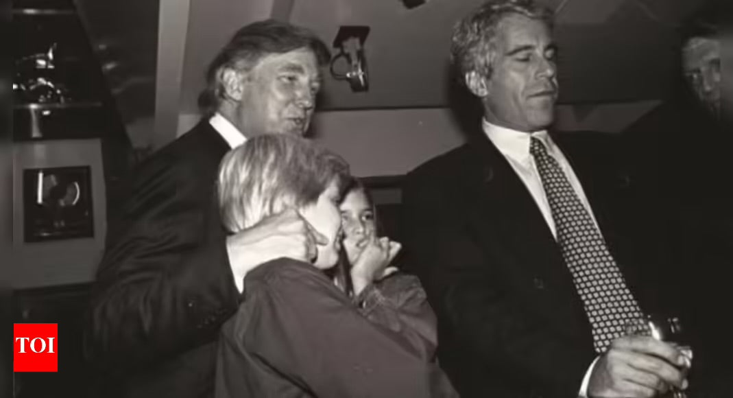 Shocking Hidden Camera Revelations: Former DOJ Investigator Claims Epstein Was a CIA Asset, Implicates Clinton in Plane Assaults